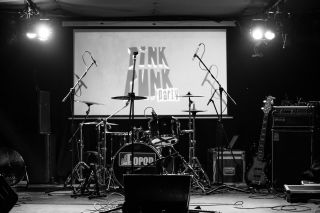 Репортажная фотосъемка рок-фестиваля "Pink Punk" в клубе "Город"