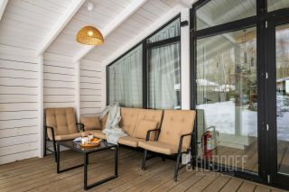 Комплексная презентация загородного дома для сдачи в аренду посуточно. Интерьерная и контентная фотосессия.