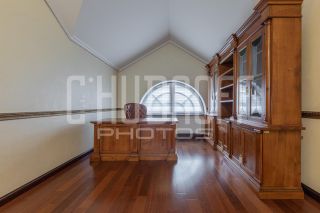 Комплексная фотопрезентация загородного дома для продажи.