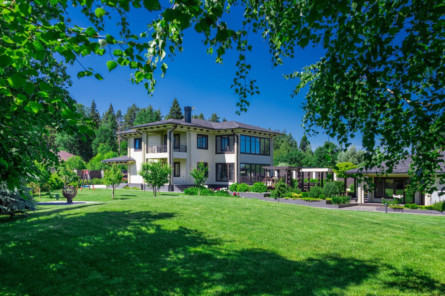 Экстерьер загородного дома