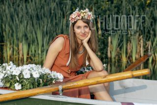 Девичник в глэмпинге. Фотосъемка невесты и её подружек.