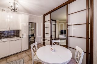 Интерьерная фотосъемка трехкомнатной квартиры. Кухня.