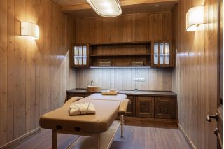 Архитектурная и интерьерная фотосъёмка гостиничного комплекса.