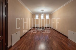 Комплексная фотопрезентация загородного дома для продажи.