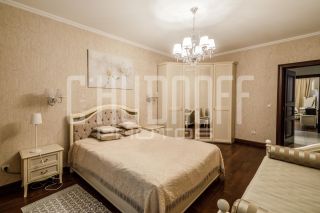 Интерьерная фотосъемка трехкомнатной квартиры. Спальня.