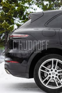 Фотосъемка автомобиля на продажу.