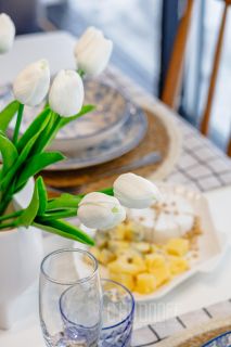 Комплексная презентация загородного дома для сдачи в аренду посуточно. Интерьерная и контентная фотосессия.