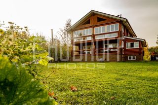 Фотосъемка недвижимости. Общий вид дома. Земельный участок.