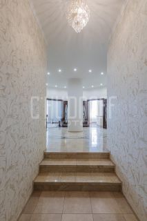 Интерьерная и экстерьерная фотосъемка дома на продажу.