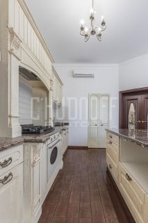 Интерьерная и экстерьерная фотосъемка дома на продажу.