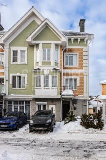 Фотосессия таунхауса на продажу.