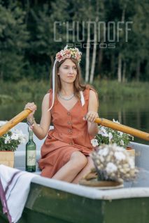 Девичник в глэмпинге. Фотосъемка невесты и её подружек.