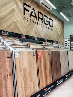 Профессиональная фотосъемка магазина ламинат. Фото для контента.