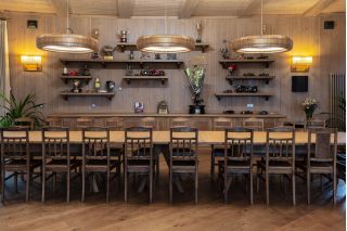 Архитектурная и интерьерная фотосъёмка гостиничного комплекса.