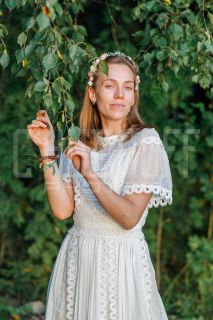 Девичник в глэмпинге. Фотосъемка невесты и её подружек.