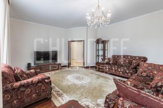 Интерьерная и экстерьерная фотосъемка дома на продажу.