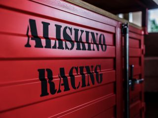 Архитектурная и интерьерная фотосъёмка гостиничного комплекса.