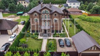 Комплексная фотопрезентация загородного дома для продажи.