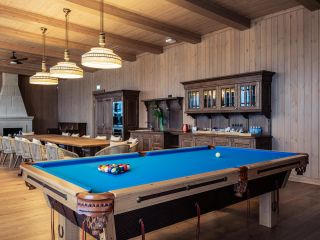 Архитектурная и интерьерная фотосъёмка гостиничного комплекса.