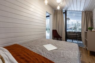 Комплексная презентация загородного дома для сдачи в аренду посуточно. Интерьерная и контентная фотосессия.