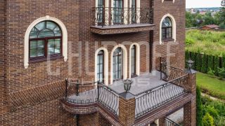 Комплексная фотопрезентация загородного дома для продажи.