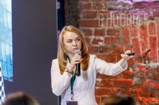 Репортажная фотосъемка конференции.