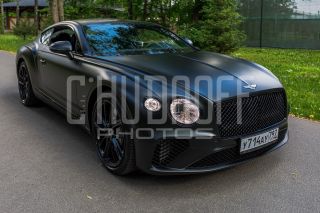 Фотосессия автомобиля Bentley Continental.