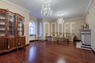 Комплексная фотопрезентация загородного дома для продажи.