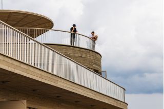 Архитектурная и интерьерная фотосъёмка гостиничного комплекса.