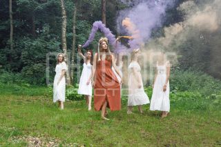 Девичник в глэмпинге. Фотосъемка невесты и её подружек.