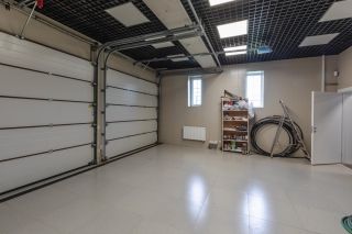 Интерьерная и экстерьерная фотосъемка коттеджа на продажу.