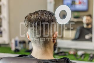 Интерьерная и репортажно-постановочная фотосъемка барбершопа