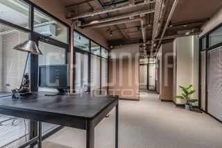 Интерьерная и предметная фотосессии для рекламы коворкинга в сети Интернет.