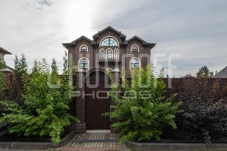 Комплексная фотопрезентация загородного дома для продажи.