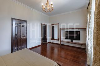 Интерьерная и экстерьерная фотосъемка дома на продажу.