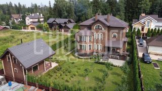 Комплексная фотопрезентация загородного дома для продажи.