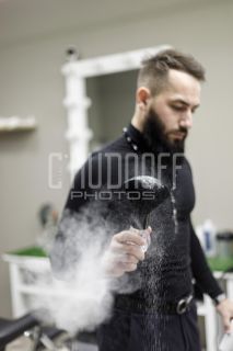 Интерьерная и репортажно-постановочная фотосъемка барбершопа