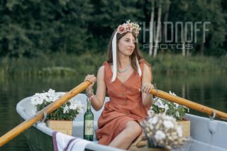 Девичник в глэмпинге. Фотосъемка невесты и её подружек.