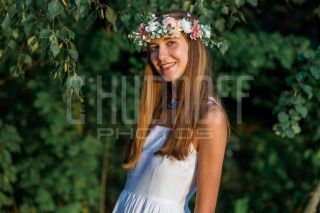 Девичник в глэмпинге. Фотосъемка невесты и её подружек.