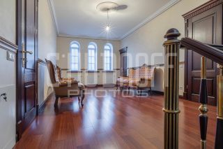 Комплексная фотопрезентация загородного дома для продажи.