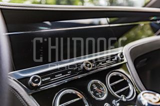 Фотосессия автомобиля Bentley Continental.