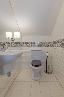 Интерьерная и экстерьерная фотосъемка коттеджа на продажу.