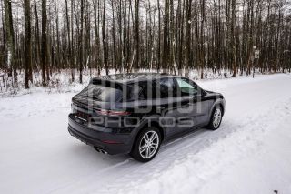 Фотосъемка автомобиля на продажу.