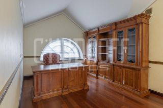 Комплексная фотопрезентация загородного дома для продажи.