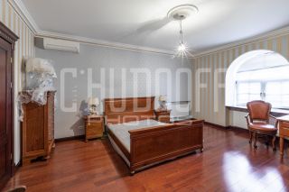 Комплексная фотопрезентация загородного дома для продажи.