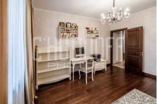 Интерьерная фотосъемка трехкомнатной квартиры. Спальня.