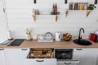 Комплексная презентация загородного дома для сдачи в аренду посуточно. Интерьерная и контентная фотосессия.