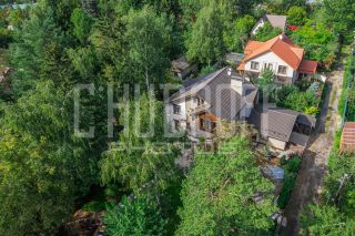 Интерьерная и экстерьерная фотосъемка загородного дома. Съемка с квадрокоптера.