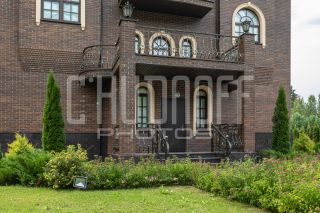 Комплексная фотопрезентация загородного дома для продажи.