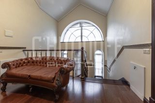 Комплексная фотопрезентация загородного дома для продажи.